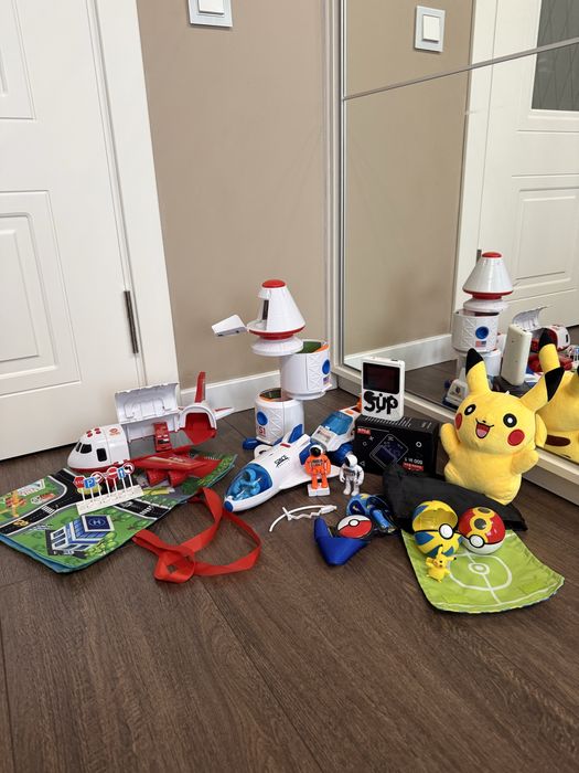 Pokemon Спорядження тренера Пікачу, Astro Venture COMPLETE SPACE SET