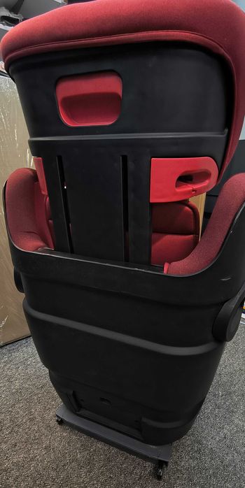 Fotelik samochodowy Coto Baby Bari 15-36 kg | Czerwony | Isofix | Stan Dobry