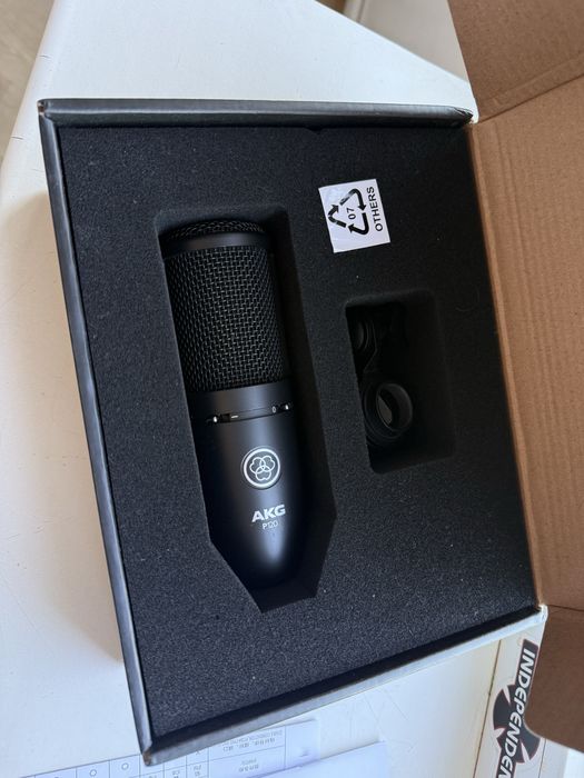 AKG P120 Студийный Конденсаторный Микрофон