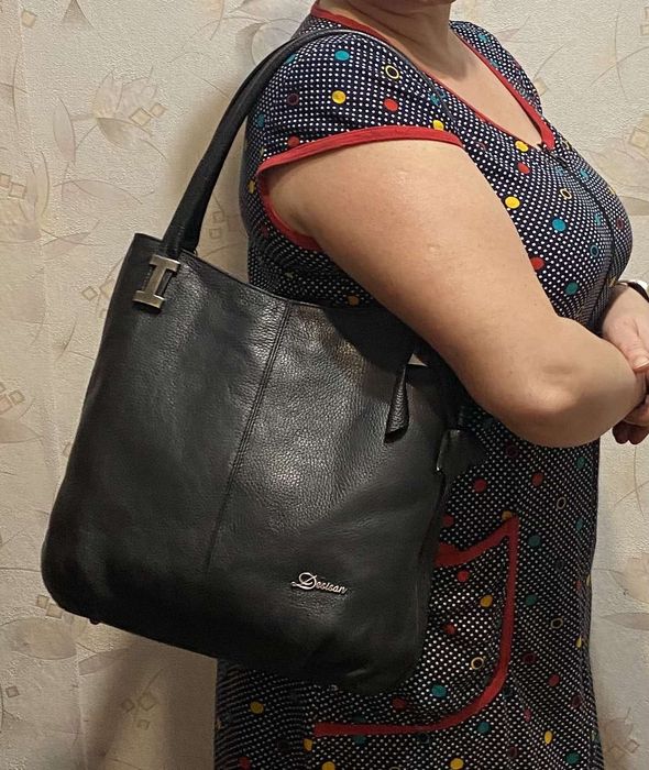 Сумка  кожаная  Desisan.