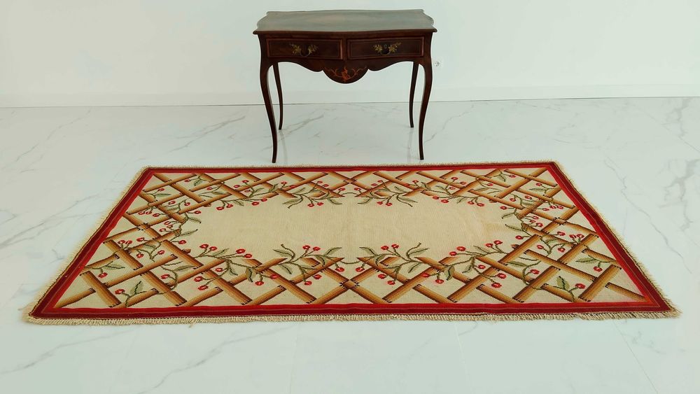 Carpete grande Arraiolos