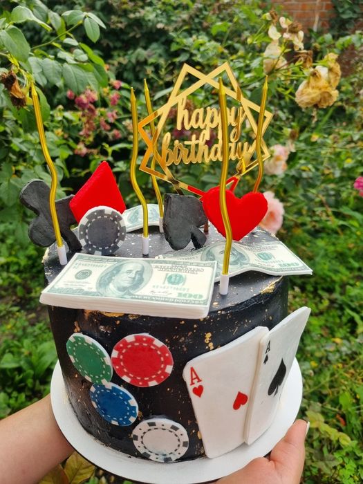 Торти та капкейки на замовлення