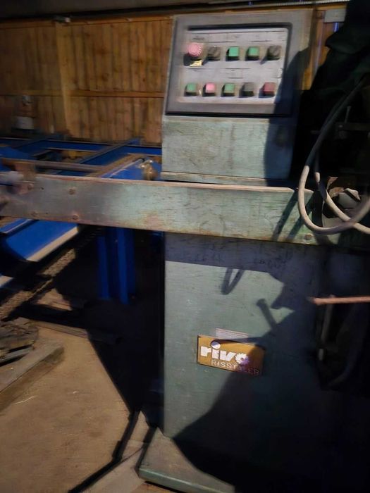 Automat do rozwodzenia pił trakowych