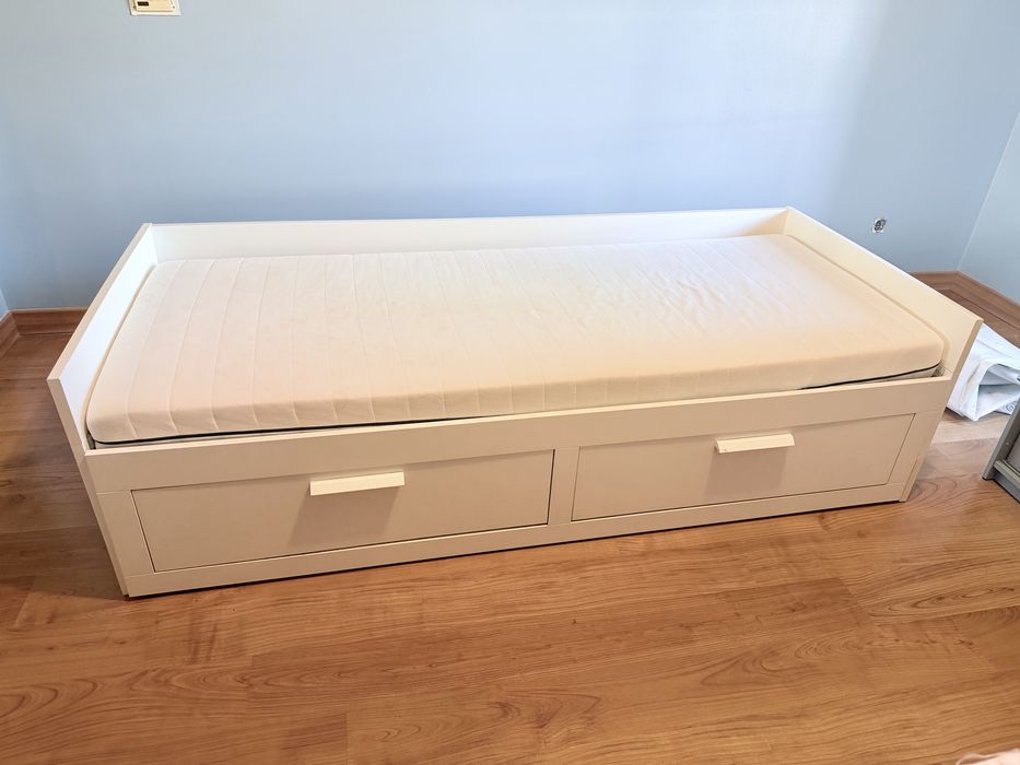 Cama IKEA BRIMNES - Cama Individual / dupla