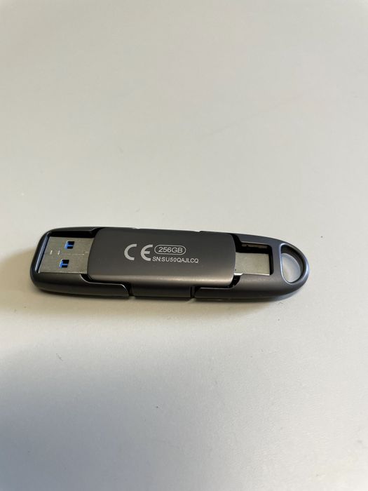 Pendrive EAGET 256GB USB 3.2 / USB-C – Szybki Solid State Flash – NOWY (3035)