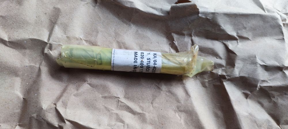 Вісь конічної шестерні VW 020 409 177D