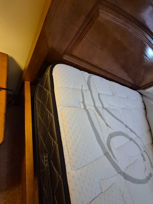 Cama Casal e Colchão Ortopédico