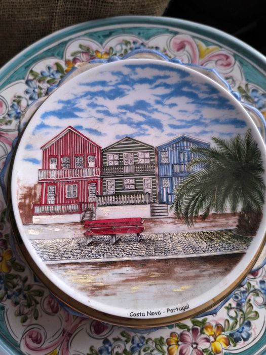 Loiça antiga em bom estado