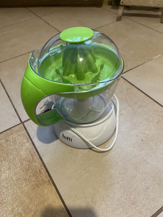 Wyciskacz do cytrusów.