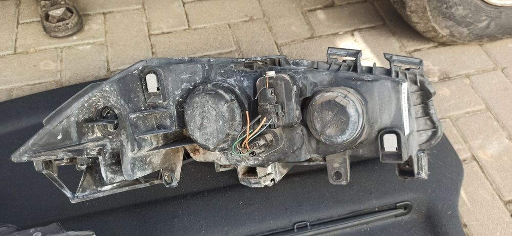 Фари Рено меґан 2 дорест