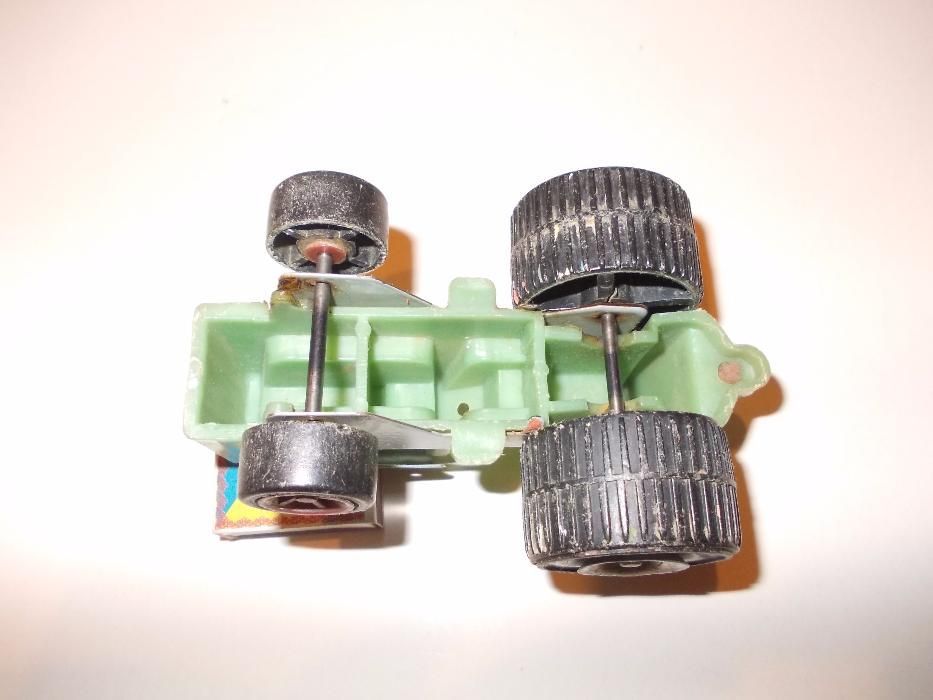 Игрушка СССР колесный трактор