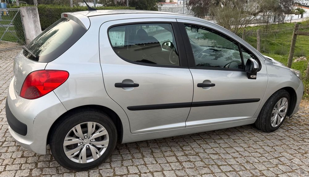 Peugeot 207