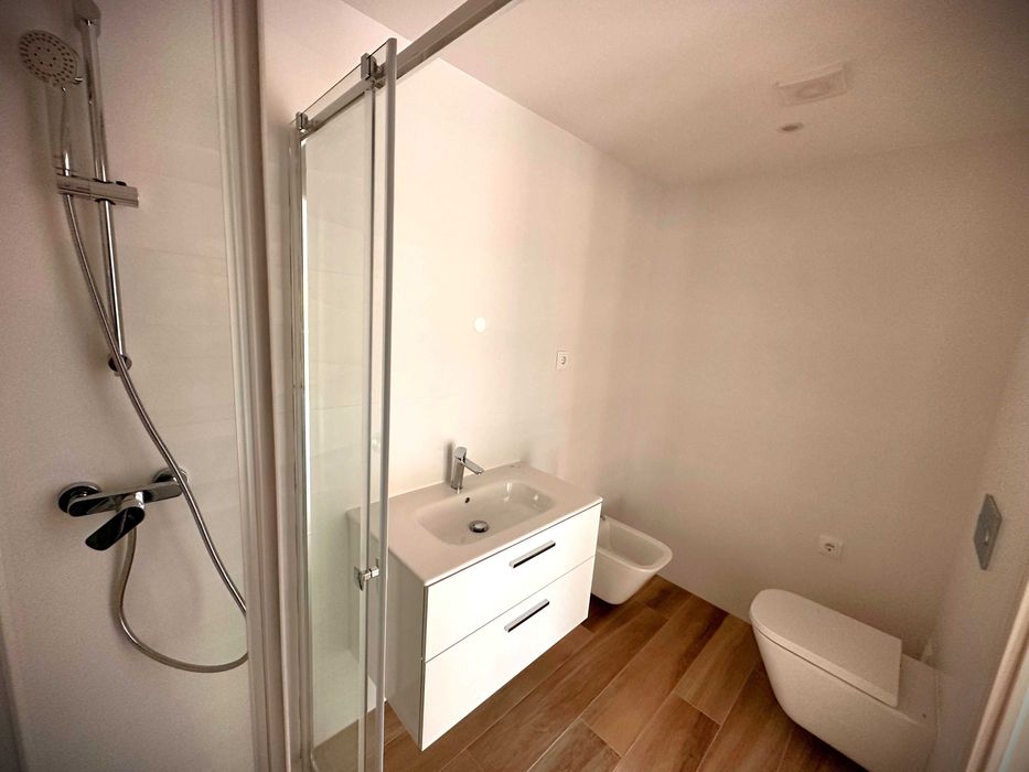 Apartamento T1 | Condomínio fechado | Piscina | Ginásio