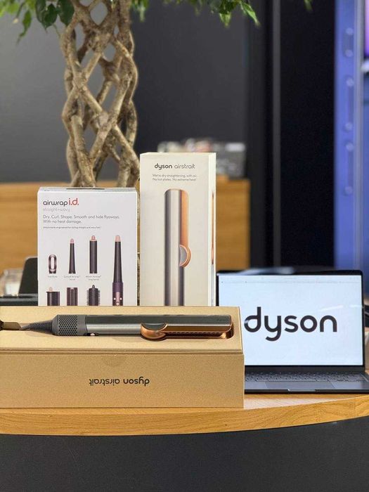 DYSON в наявності: Стайлери / Випрямлячі / Фени та аксесуари до них