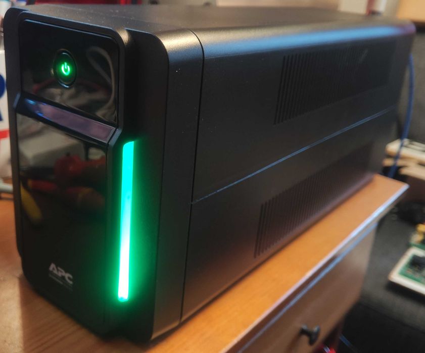 APC Back-UPS, 950VA
