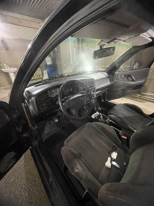 Passat b3 1993 року випуску