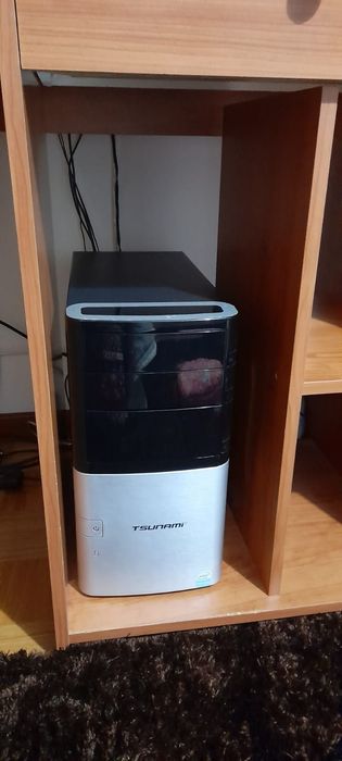 Secretária com tudo incluído