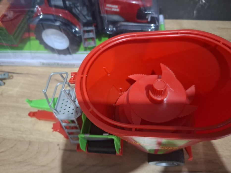 MEGA ZESTAW FARMERA NOWY Traktor + Przyczepa Konie i Wóz Paszowy