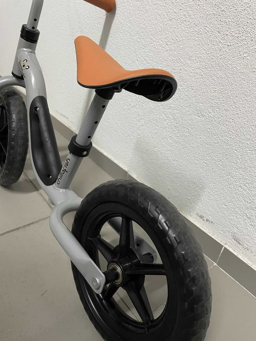 Bicicleta de equilíbrio Chillafish Charlie