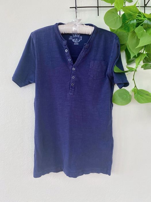 Meski t-shirt z guzikami