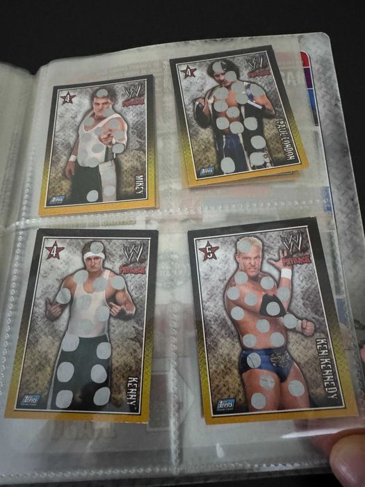Caderneta e cartas WWE Payback da Topps e Record