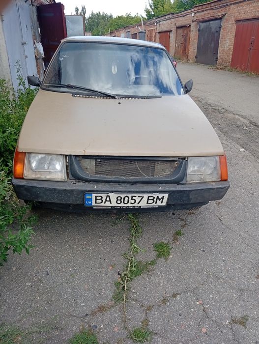 Продам Таврию газ реально РЕАЛЬНОМУ ПОКУПАТЕЛЮ ХОРОШИЙ ТОРГ!бензин.по техпаспорту