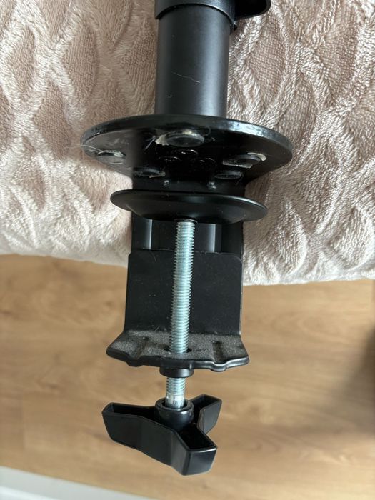 2 monitores + 2 suportes