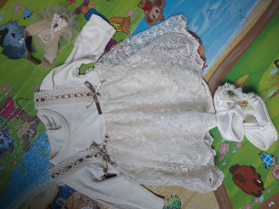 Костюмчик,одяг,плаття,сукня на хрестини для дівчинки