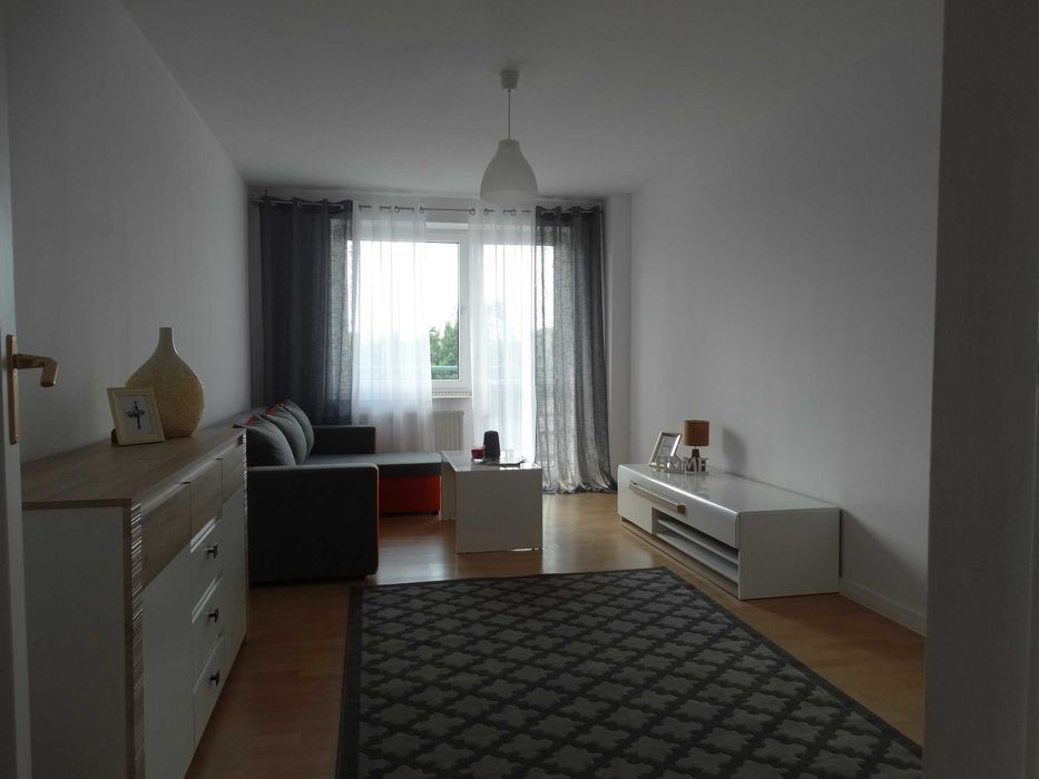 Wynajmę mieszkanie o pow. 50m. w centrum- winda