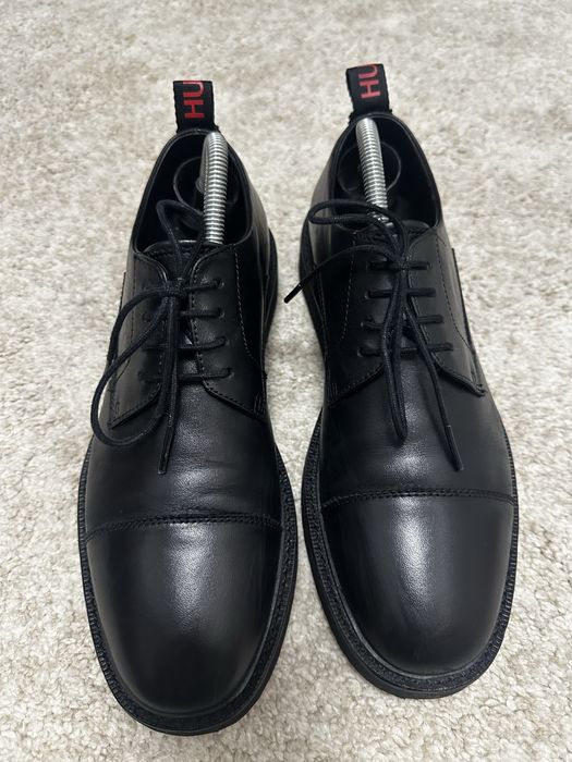 Sapatos oxford Hugo em pele