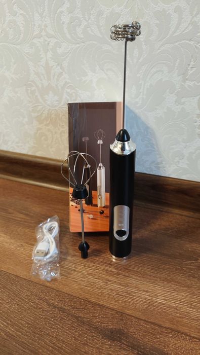 Акумуляторний капучинатор міксер для молока (2 насадки, USB) Новий
