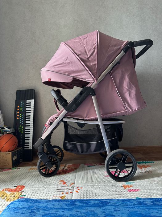 Прогулянковий візок carrello echo