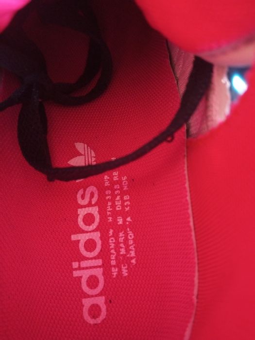 Снікерси адідас 40 розмір