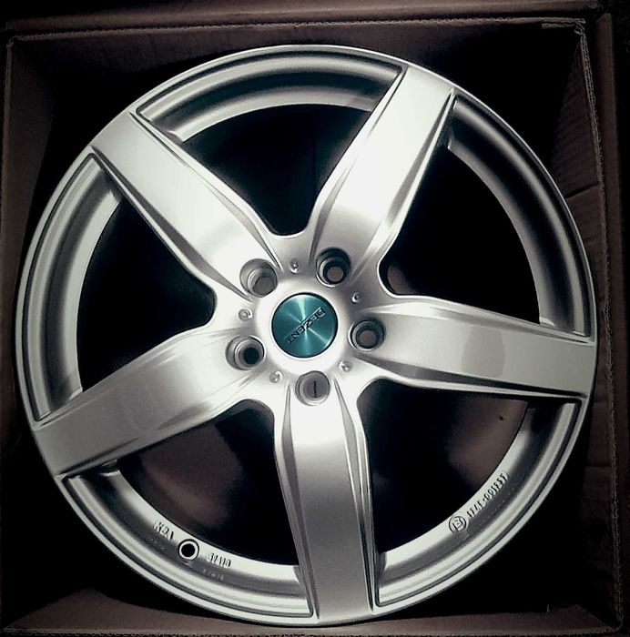 4x nowe felgi aluminiowe 18 BMW 1 BMW 2 Mini Clubman, Vito 8x18 5x112
