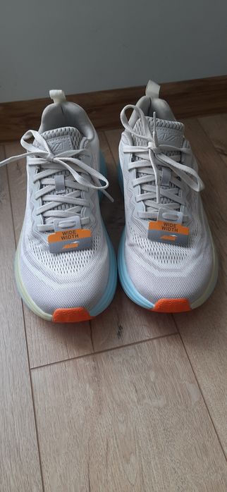 NOWE, przewiewne, lekkie adidasy rozm.40,5