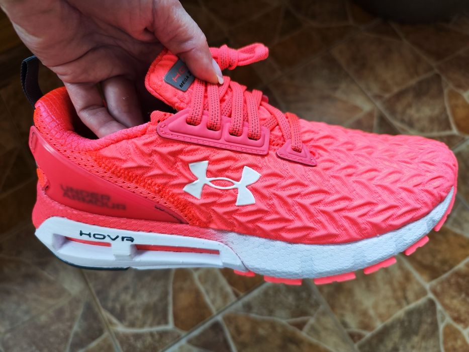 Кроссовки Under Armour (27 см)
Приложение уже установлено
Unde
