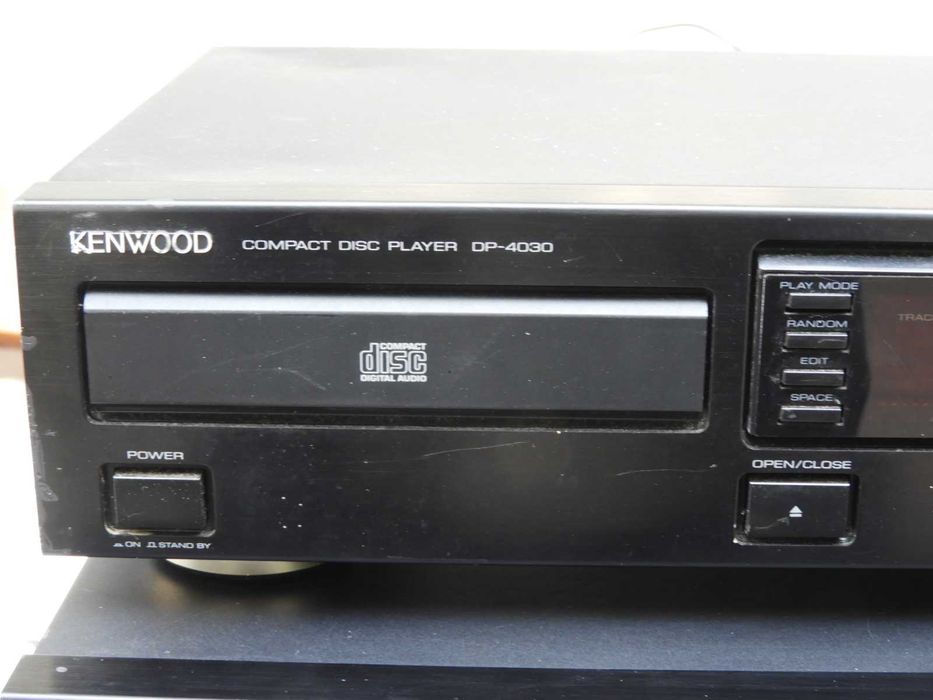 Odtwarzacz CD Kenwood DP - 4030