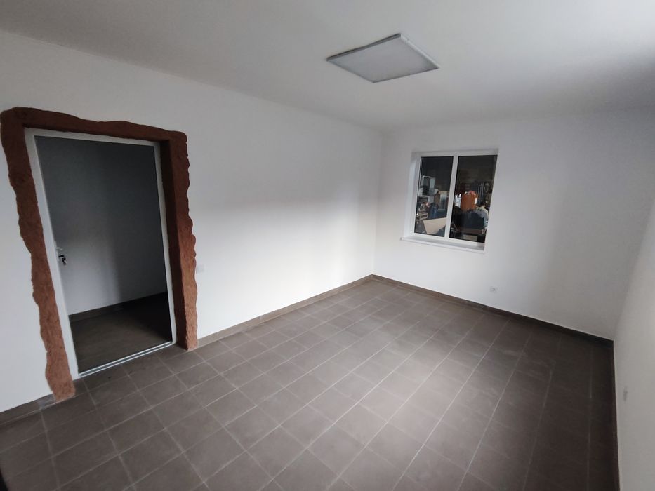 Оренда приміщення під СТО, склад з новим підйомником та  офісом