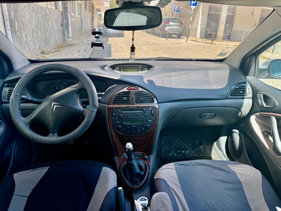 Citroën C5 Gasolina | Ano 2004 | 237.000 km | Suspensão hidráulica regulável