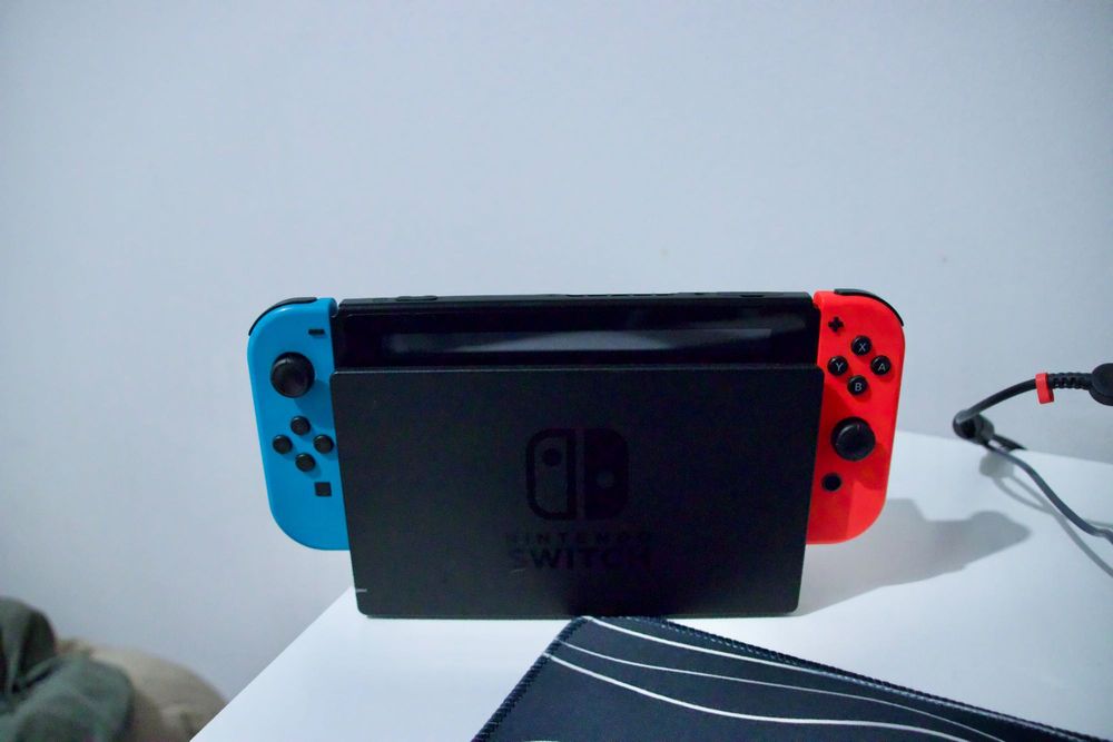 Nintendo Switch com acessórios
