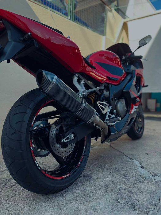 Ponteira escape moto "Akrapovic"réplica