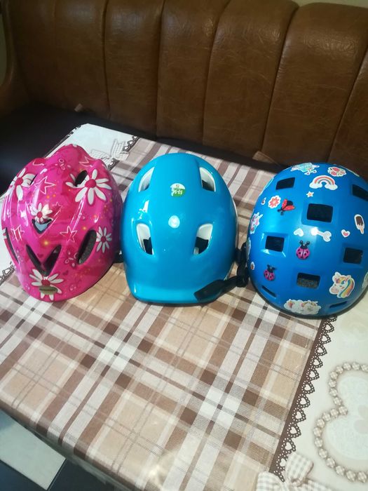 Продаю детские шлемы