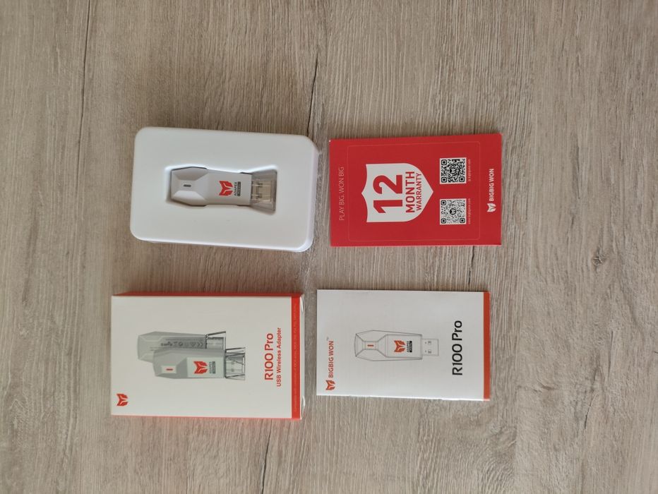 Беспроводной ( донгл)адаптер для геймпадов.