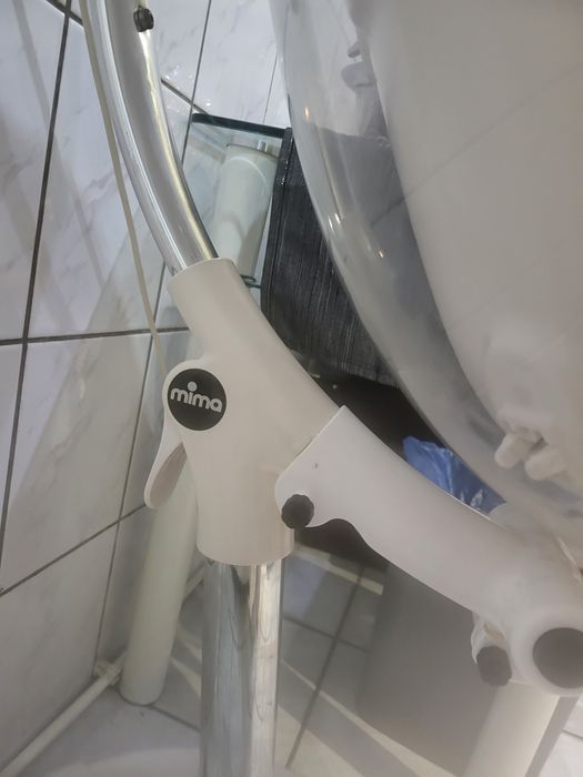 Fotelik mima do karmienia