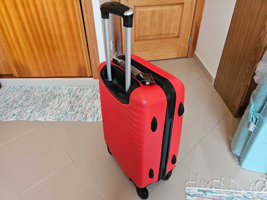 Mala de viagem italiana - Edição Limitada rara Coca cola - 4 rodas