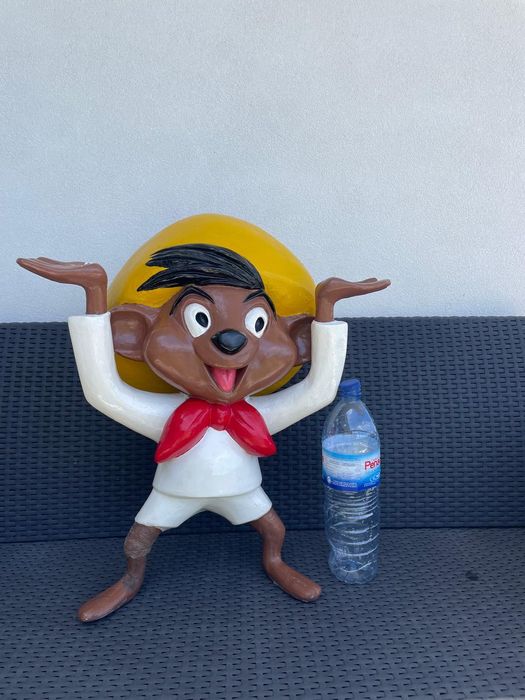 Boneco Speedy González em porcelana fria ou biscuit