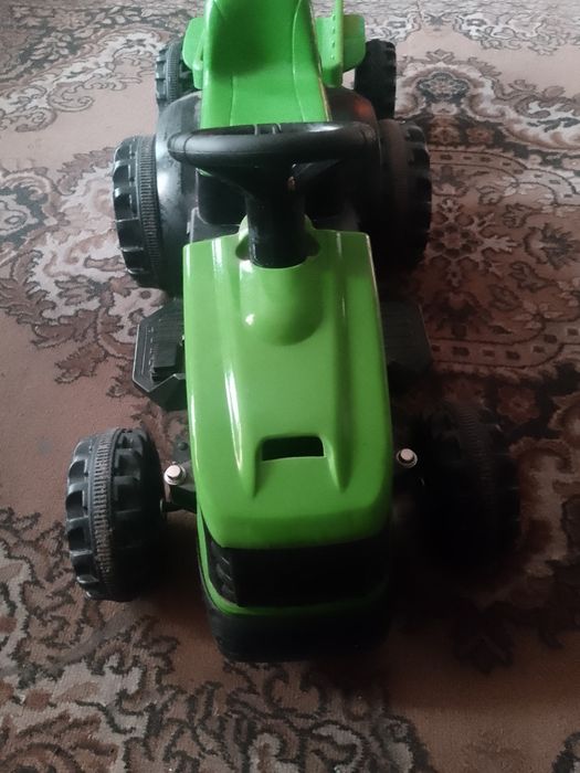 Електро трактор дитячий