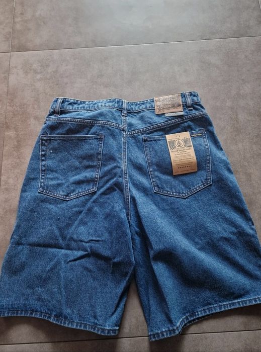 Calção de ganga Volcom novo nunca usados com etiqueta