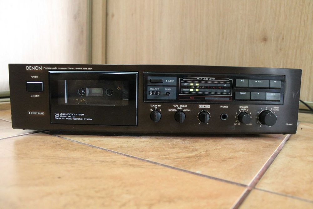 Magnetofon kasetowy Denon DR-M07 Deck