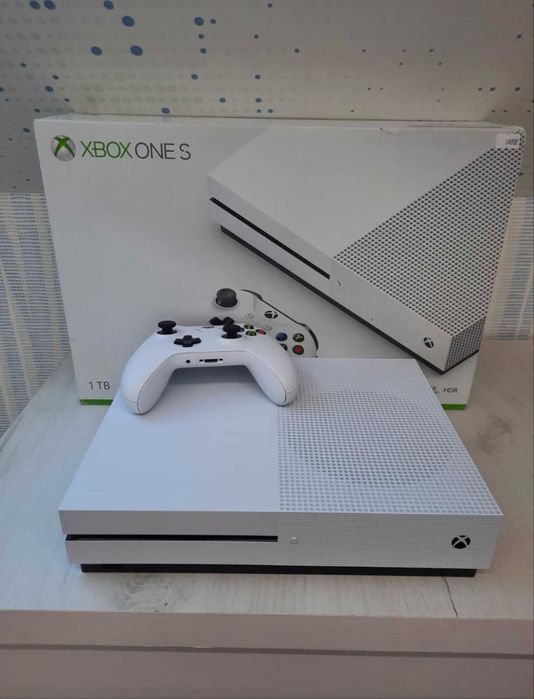 Xbox One S 1Tb Гарантия